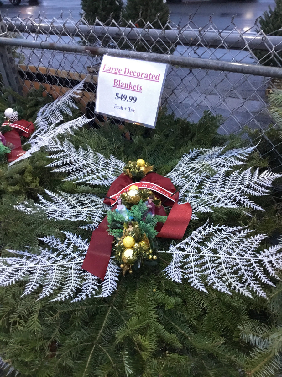 Large Cemetery Blanket with Nativity A&M Seasonal Corner