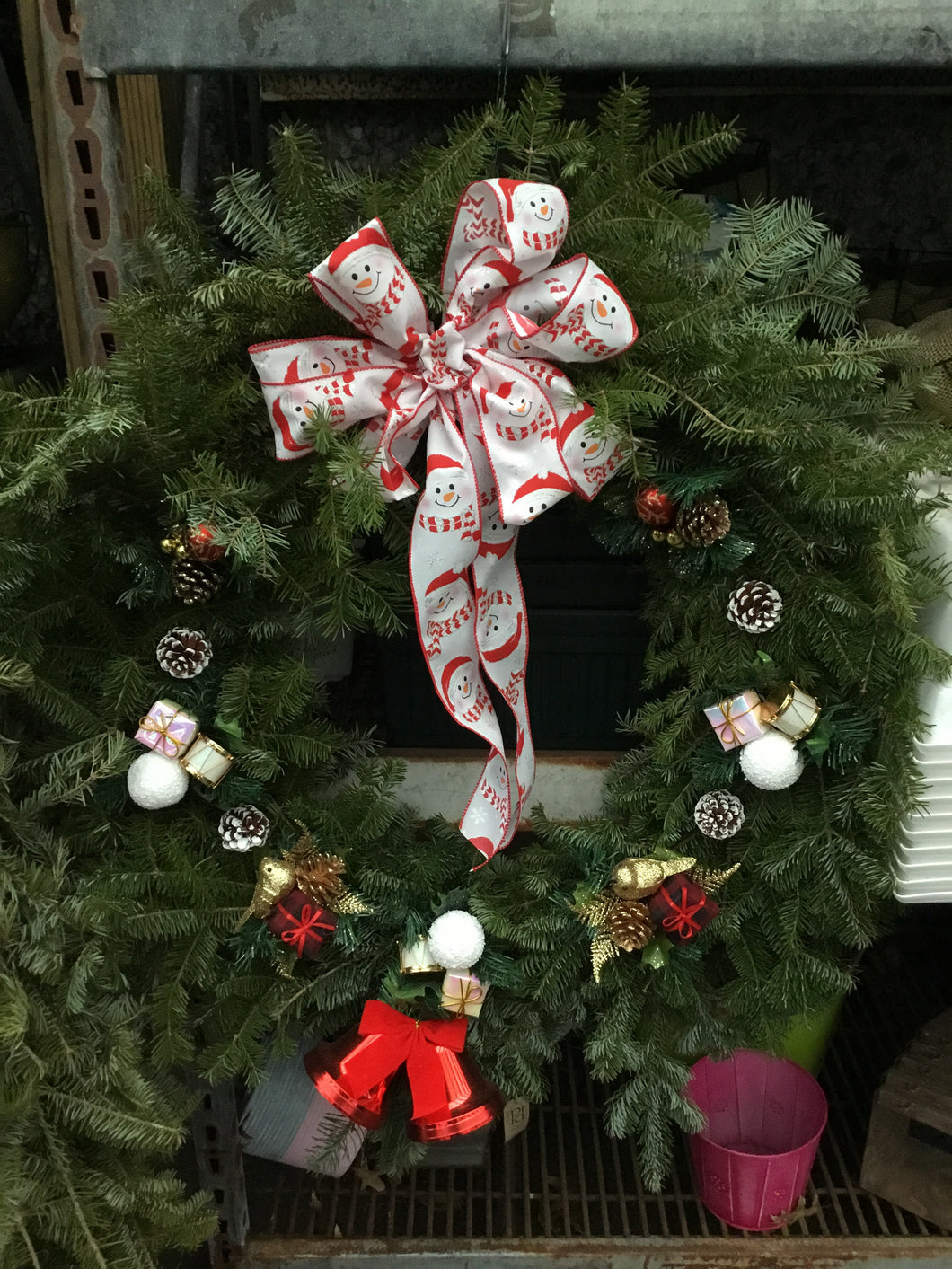 24 Inch Wreath with Snowman Bow